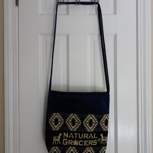 New NATURAL GROCERS Ecuador Lined Tote w/ velvety trim - Picture 3 of 5